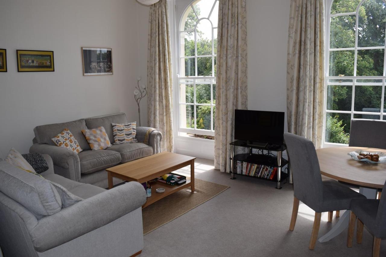 Luxury City Centre Apartment, Exeter. Exterior photo